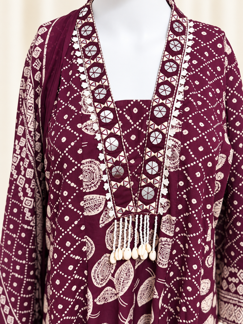 Gulbahar Anarkali mirror work neckline and shell tassel close-up